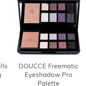Doucce freematic eyeshadow palette